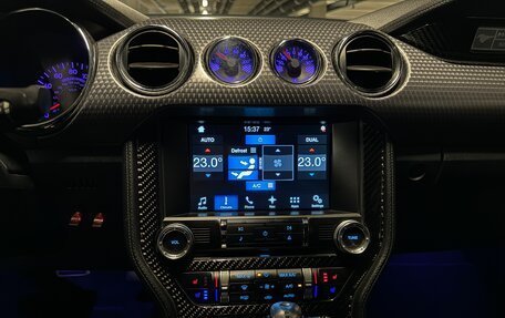 Ford Mustang VI рестайлинг, 2016 год, 2 140 000 рублей, 5 фотография