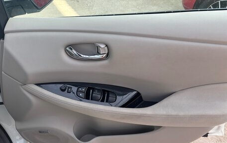 Nissan Leaf I, 2014 год, 700 000 рублей, 8 фотография