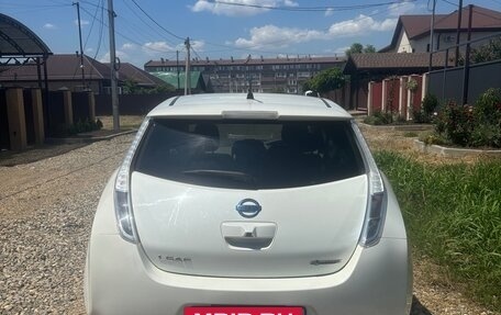 Nissan Leaf I, 2014 год, 700 000 рублей, 3 фотография