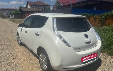 Nissan Leaf I, 2014 год, 700 000 рублей, 5 фотография