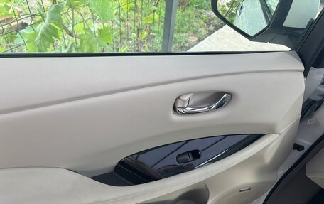 Nissan Leaf I, 2014 год, 700 000 рублей, 12 фотография