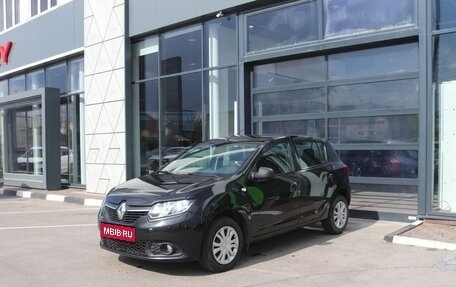 Renault Sandero II рестайлинг, 2016 год, 755 000 рублей, 1 фотография