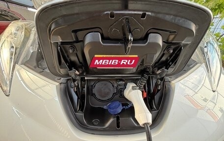 Nissan Leaf I, 2014 год, 700 000 рублей, 17 фотография