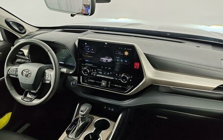 Toyota Highlander, 2024 год, 6 490 000 рублей, 11 фотография