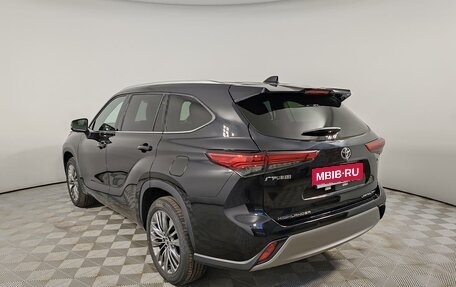 Toyota Highlander, 2024 год, 6 490 000 рублей, 7 фотография