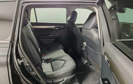 Toyota Highlander, 2024 год, 6 490 000 рублей, 19 фотография
