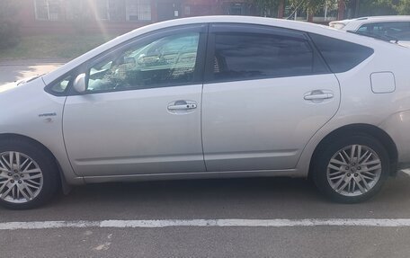 Toyota Prius, 2006 год, 700 000 рублей, 3 фотография
