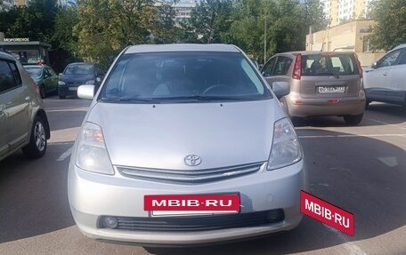 Toyota Prius, 2006 год, 700 000 рублей, 2 фотография