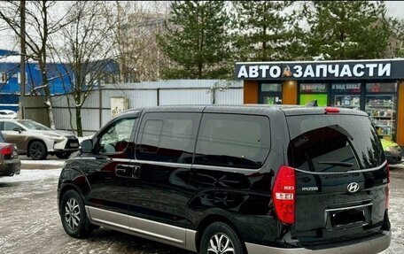 Hyundai H-1 II рестайлинг, 2019 год, 2 500 000 рублей, 8 фотография