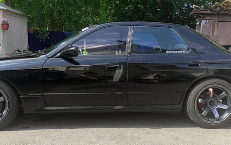 Nissan Skyline, 1992 год, 750 000 рублей, 3 фотография