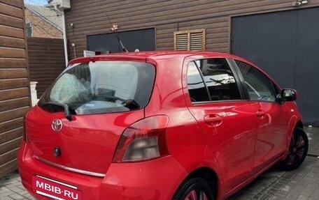 Toyota Yaris III рестайлинг, 2007 год, 520 000 рублей, 7 фотография