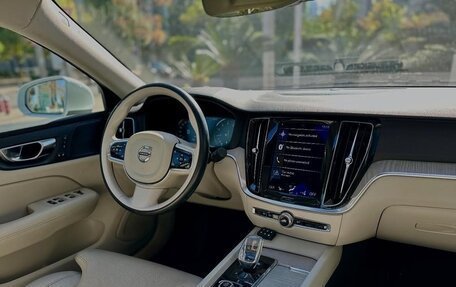 Volvo S60 III, 2022 год, 2 950 000 рублей, 7 фотография