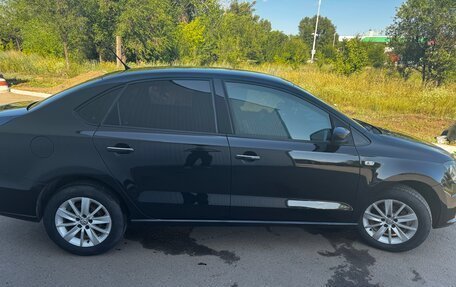 Volkswagen Polo VI (EU Market), 2015 год, 1 050 000 рублей, 3 фотография