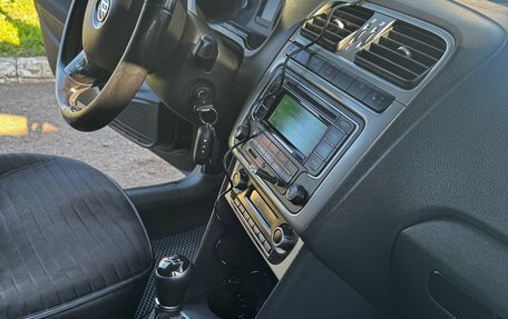 Volkswagen Polo VI (EU Market), 2015 год, 1 050 000 рублей, 8 фотография