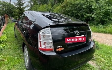 Toyota Prius, 2006 год, 750 000 рублей, 2 фотография