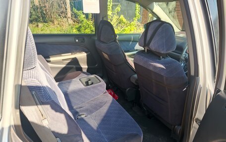 Honda Stream I рестайлинг, 2001 год, 750 000 рублей, 9 фотография