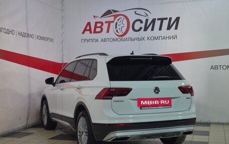 Volkswagen Tiguan II, 2019 год, 2 457 000 рублей, 5 фотография