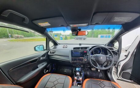 Honda Fit III, 2015 год, 950 000 рублей, 2 фотография