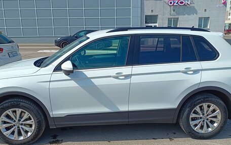 Volkswagen Tiguan II, 2018 год, 2 000 000 рублей, 6 фотография