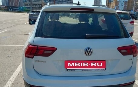Volkswagen Tiguan II, 2018 год, 2 000 000 рублей, 9 фотография