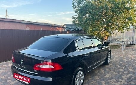 Skoda Superb III рестайлинг, 2011 год, 950 000 рублей, 3 фотография