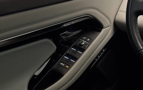 Land Rover Range Rover Evoque II, 2022 год, 3 650 000 рублей, 12 фотография