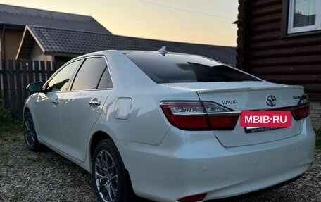 Toyota Camry, 2016 год, 2 200 000 рублей, 2 фотография