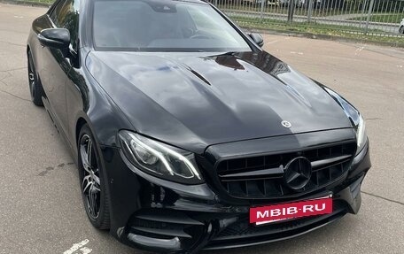 Mercedes-Benz E-Класс, 2018 год, 3 450 000 рублей, 4 фотография