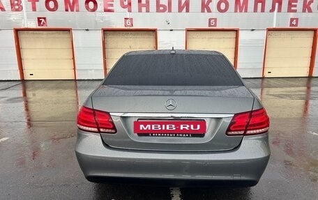 Mercedes-Benz E-Класс, 2014 год, 1 750 000 рублей, 6 фотография