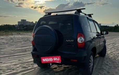 Chevrolet Niva I рестайлинг, 2018 год, 850 000 рублей, 7 фотография