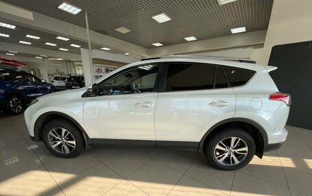 Toyota RAV4, 2019 год, 2 499 000 рублей, 4 фотография