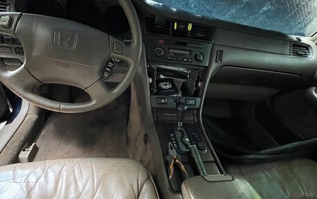 Honda Legend III, 1998 год, 300 000 рублей, 2 фотография