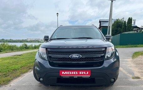 Ford Explorer VI, 2013 год, 2 000 000 рублей, 2 фотография