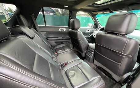 Ford Explorer VI, 2013 год, 2 000 000 рублей, 27 фотография