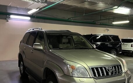 Toyota Land Cruiser Prado 120 рестайлинг, 2004 год, 1 850 000 рублей, 2 фотография