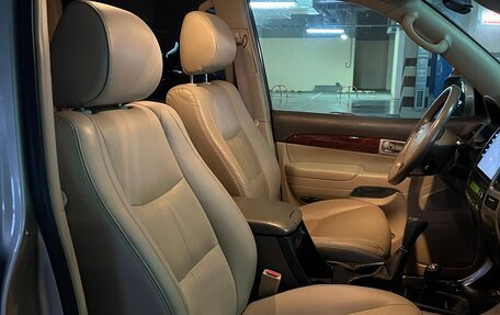 Toyota Land Cruiser Prado 120 рестайлинг, 2004 год, 1 850 000 рублей, 11 фотография