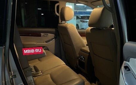 Toyota Land Cruiser Prado 120 рестайлинг, 2004 год, 1 850 000 рублей, 12 фотография