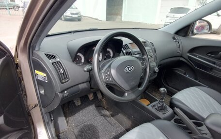 KIA cee'd I рестайлинг, 2009 год, 700 000 рублей, 10 фотография