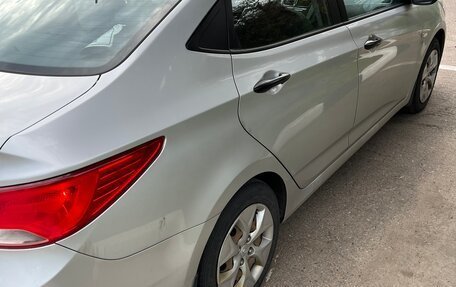 Hyundai Solaris II рестайлинг, 2014 год, 780 000 рублей, 4 фотография