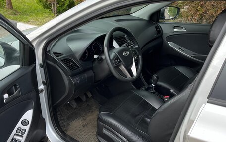 Hyundai Solaris II рестайлинг, 2014 год, 780 000 рублей, 23 фотография