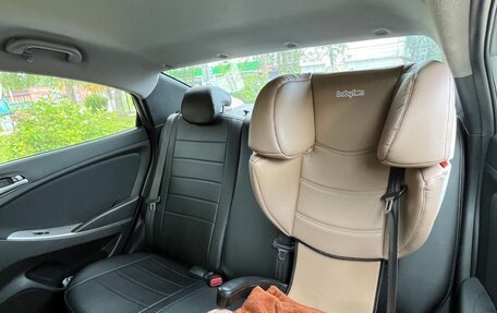 Hyundai Solaris II рестайлинг, 2014 год, 780 000 рублей, 24 фотография