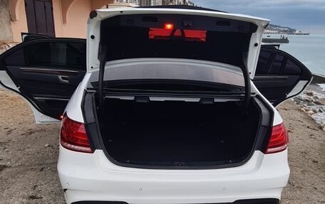 Mercedes-Benz E-Класс, 2015 год, 1 850 000 рублей, 2 фотография