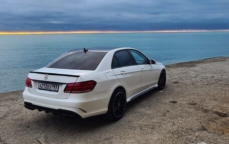 Mercedes-Benz E-Класс, 2015 год, 1 850 000 рублей, 8 фотография
