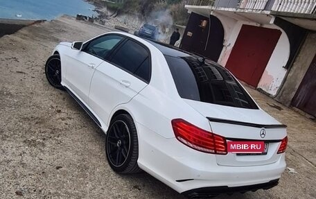 Mercedes-Benz E-Класс, 2015 год, 1 850 000 рублей, 11 фотография