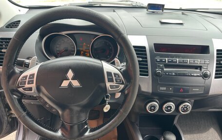 Mitsubishi Outlander III рестайлинг 3, 2007 год, 875 000 рублей, 5 фотография