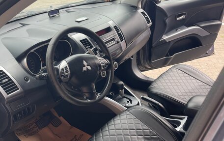 Mitsubishi Outlander III рестайлинг 3, 2007 год, 875 000 рублей, 4 фотография