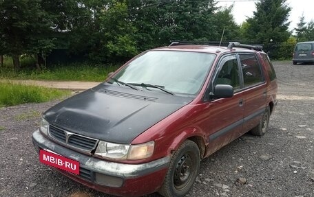 Mitsubishi Space Wagon III, 1998 год, 85 000 рублей, 2 фотография