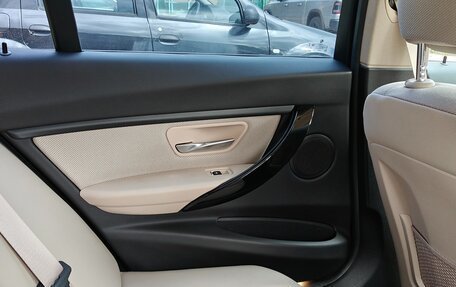 BMW 3 серия, 2017 год, 2 700 000 рублей, 25 фотография