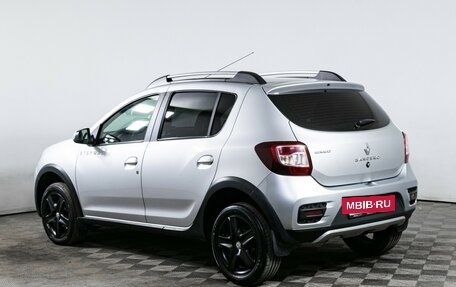 Renault Sandero II рестайлинг, 2017 год, 930 000 рублей, 7 фотография