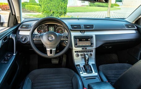 Volkswagen Passat B7, 2013 год, 1 095 000 рублей, 22 фотография
